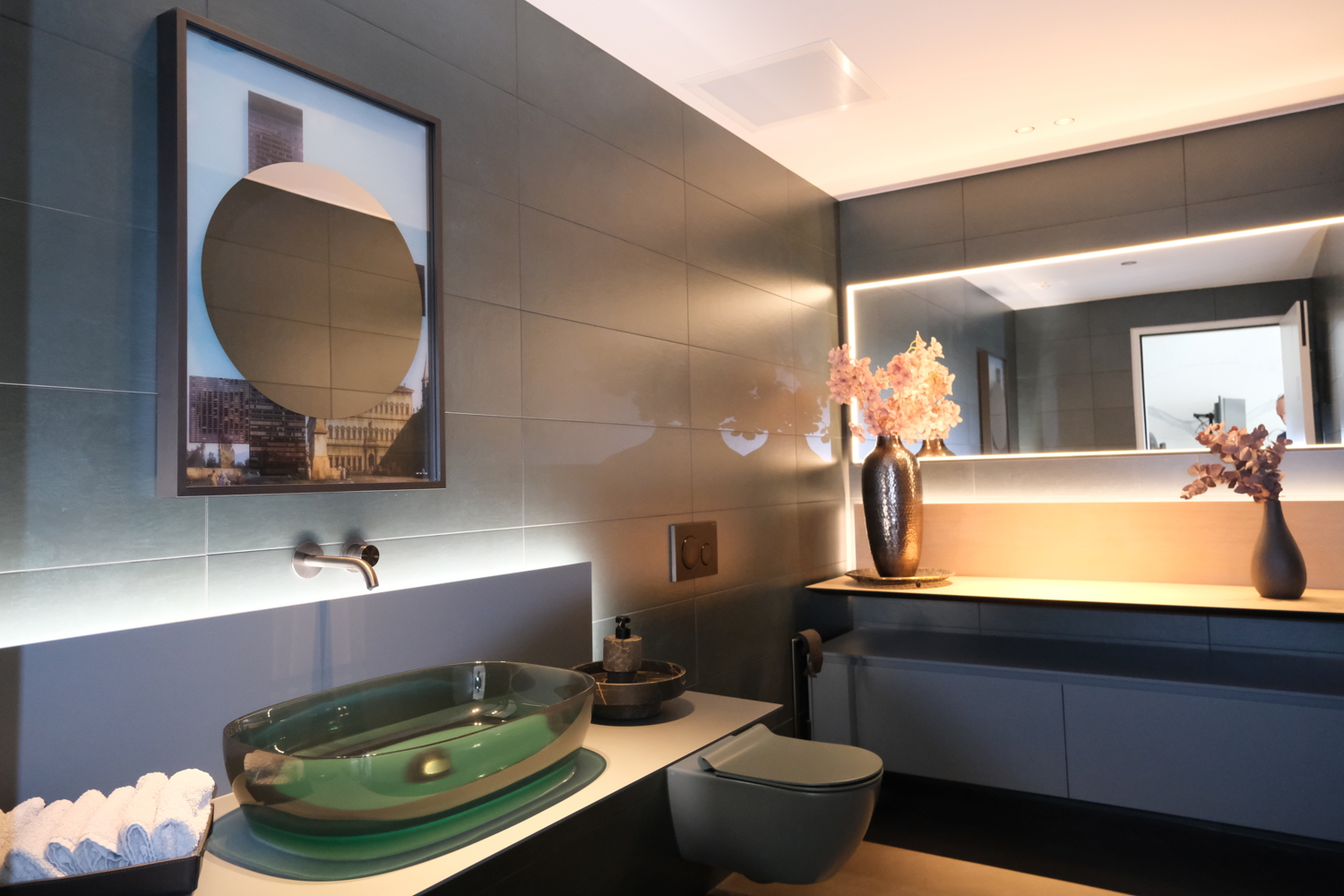 327m² office