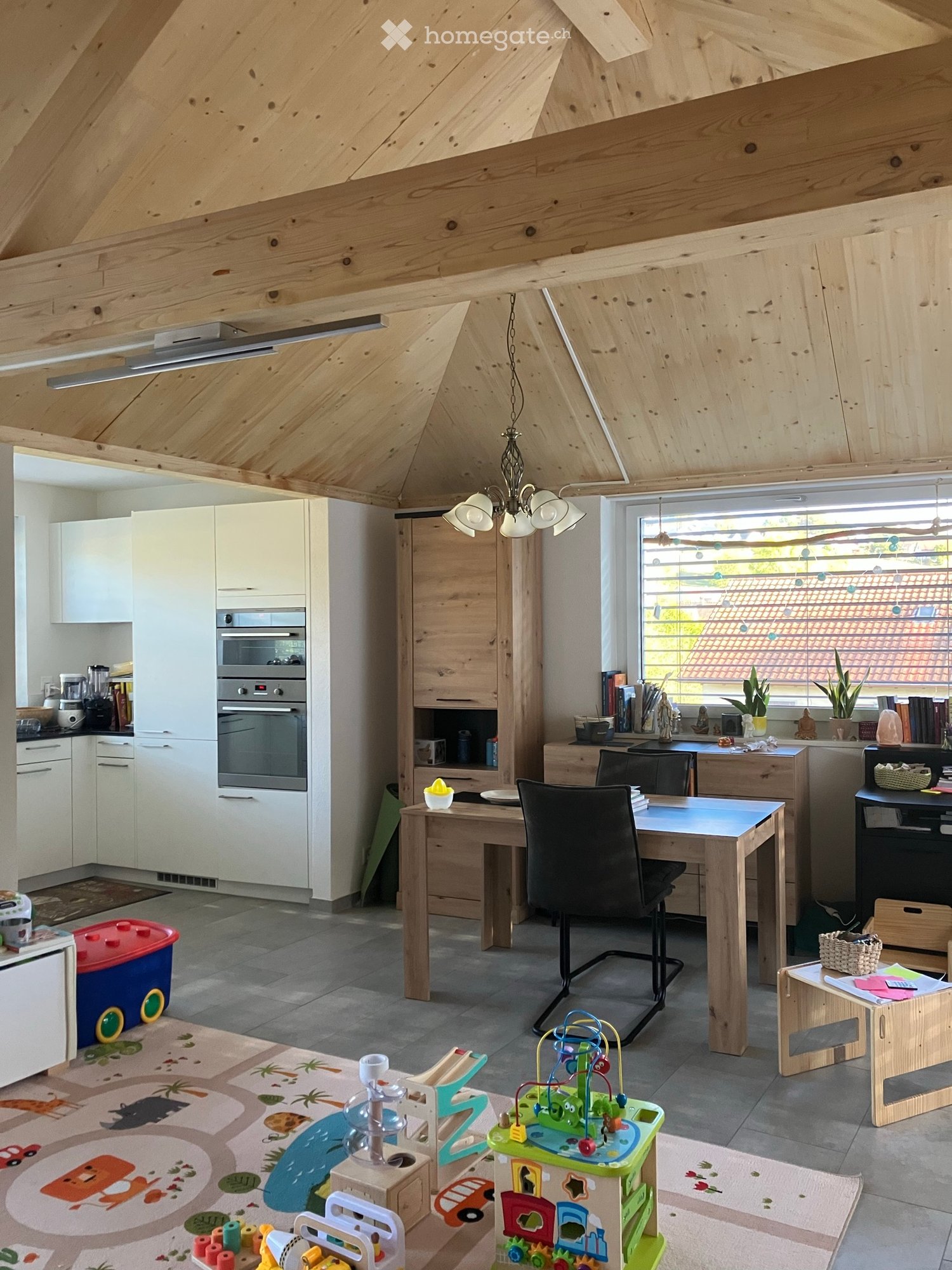 appartamento di 5 locali, foto 1 di 4