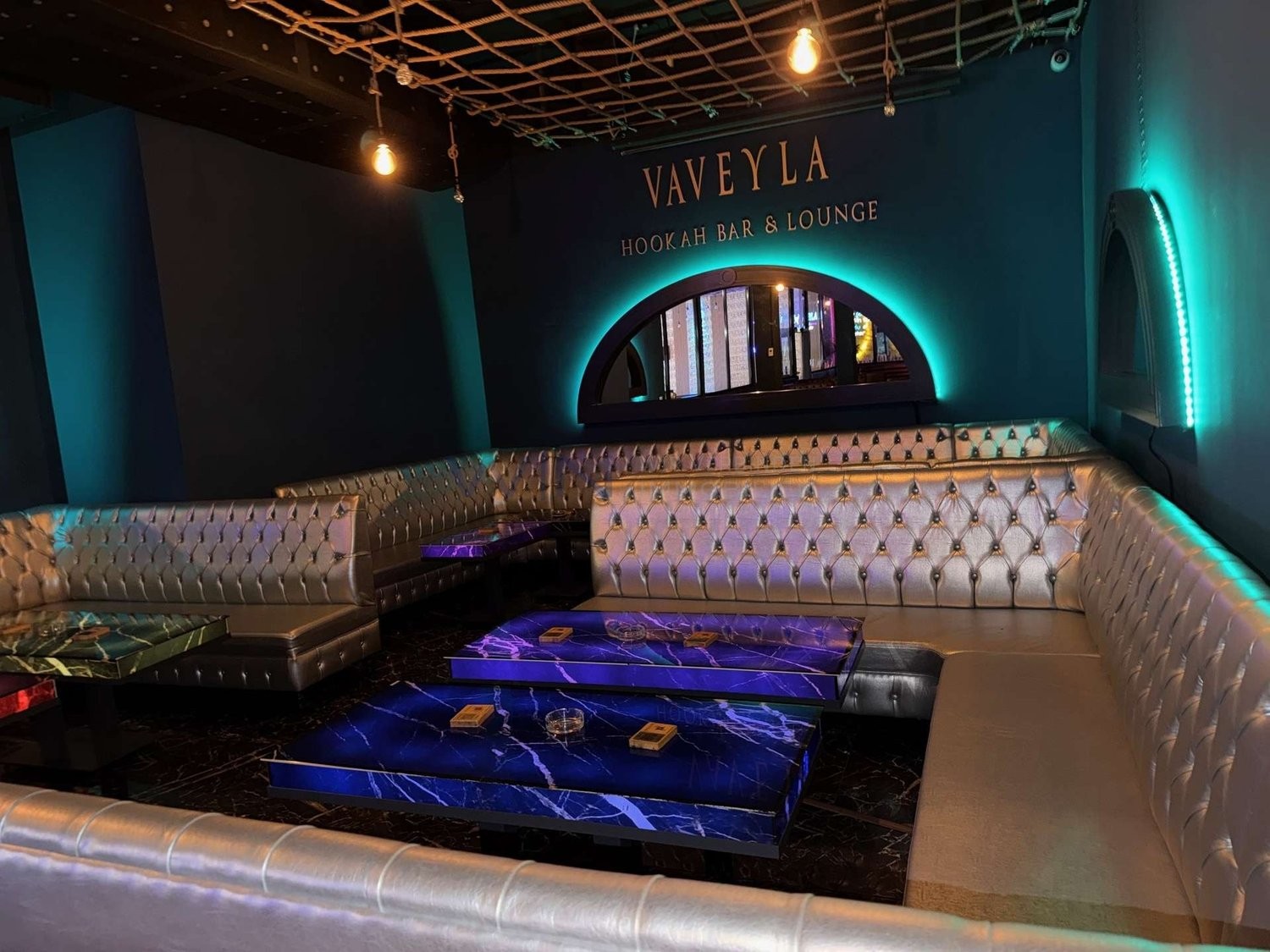 Bar di 550m²