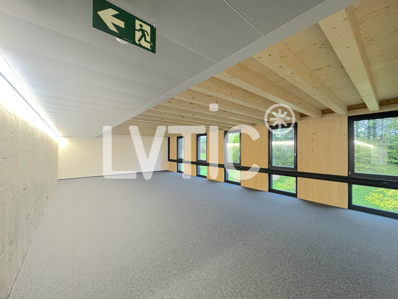 Atelier di 236m²