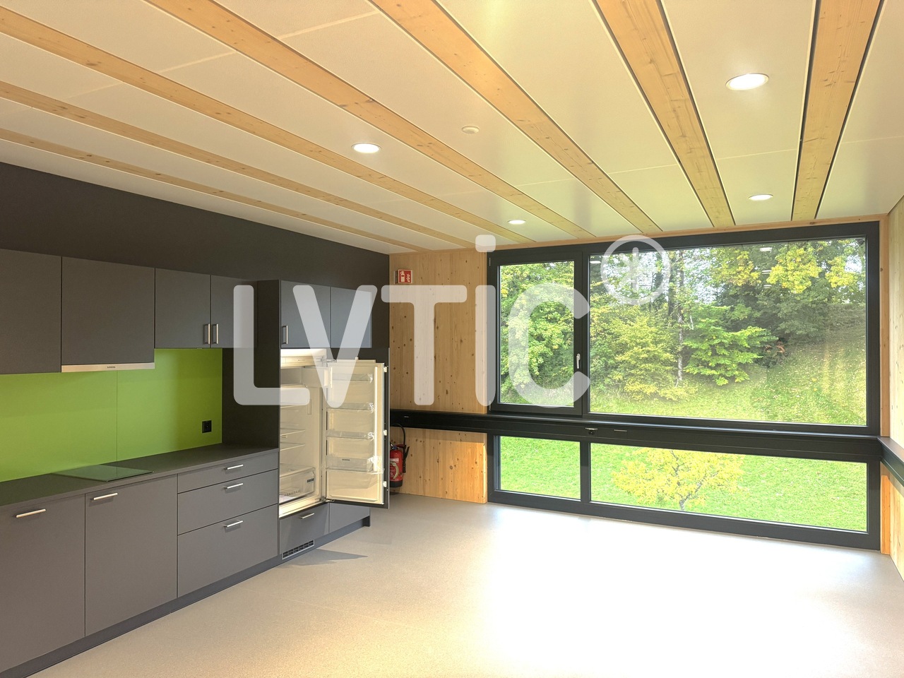 Atelier di 236m²