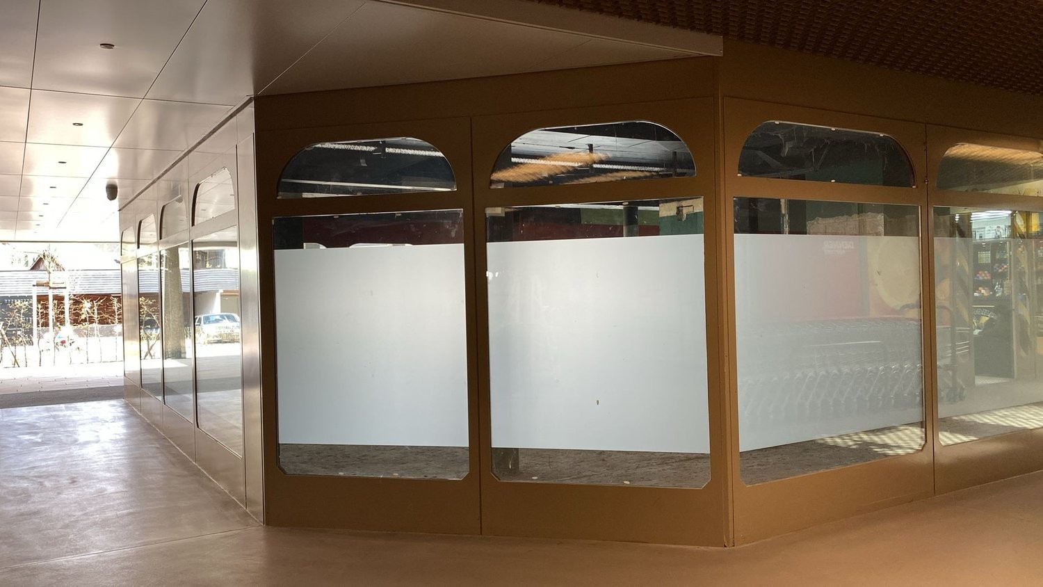 154m² commerciale