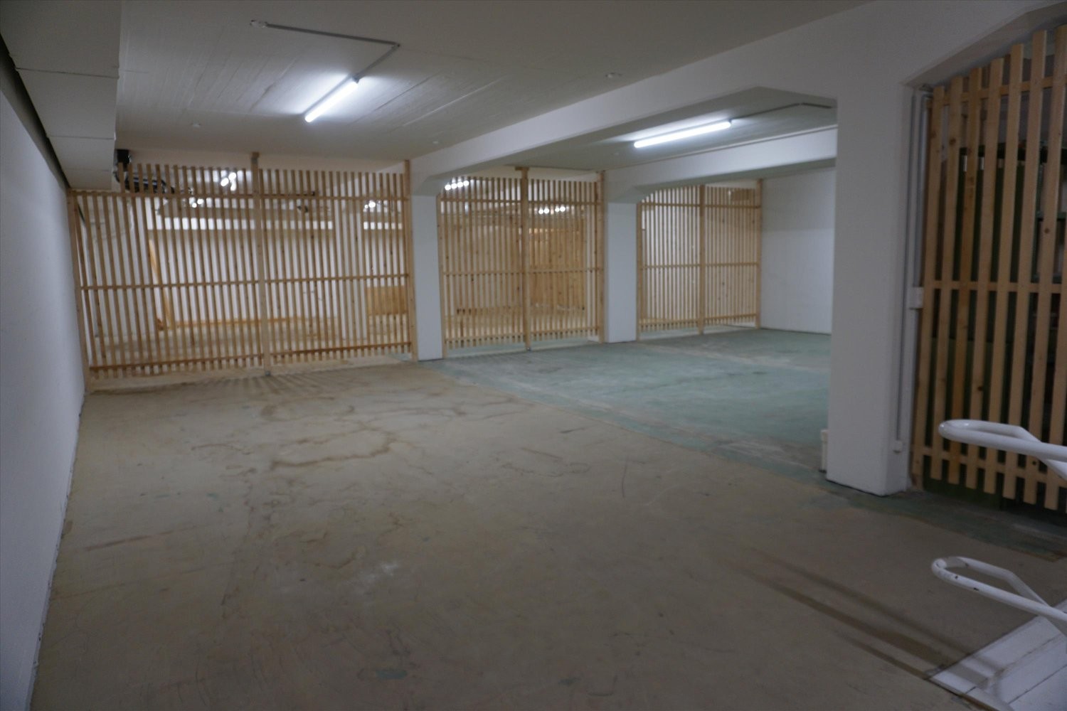 Locale deposito di 92m²