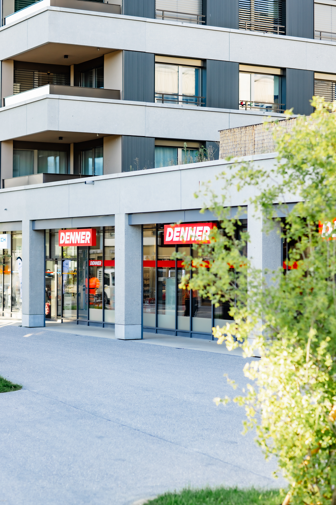146m² department store