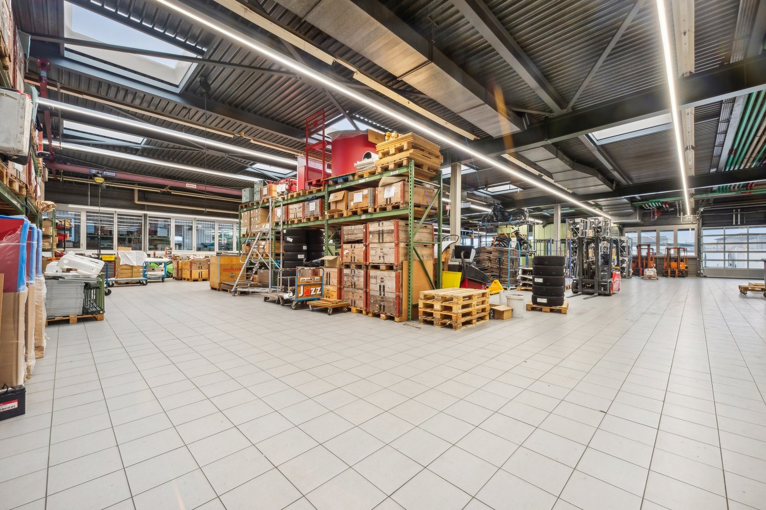 1940m² oggetto industriale