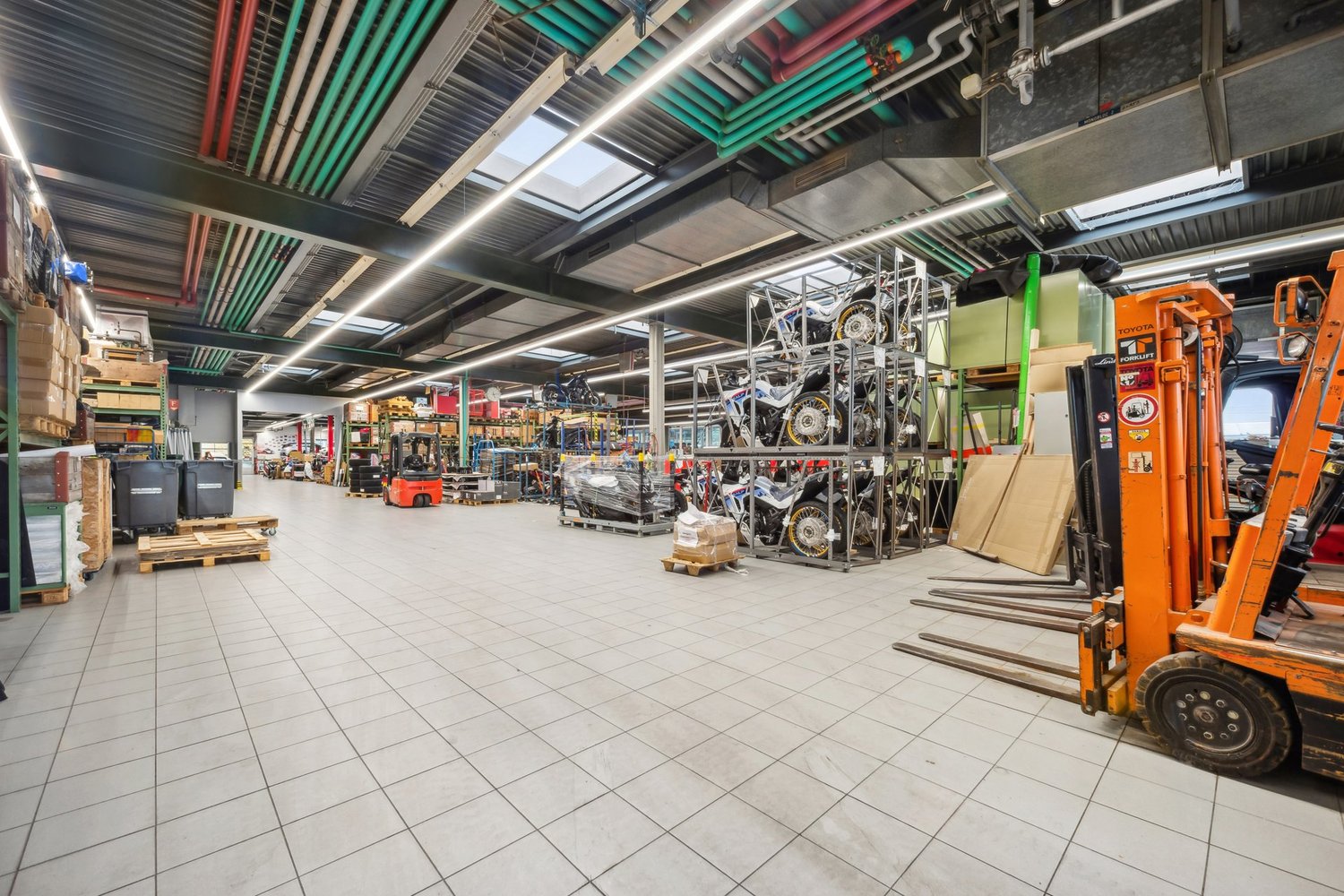 1940m² oggetto industriale
