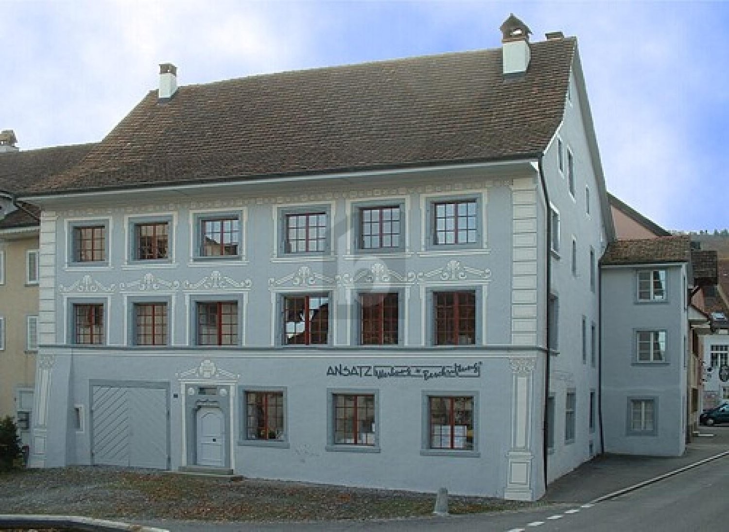 95m² office