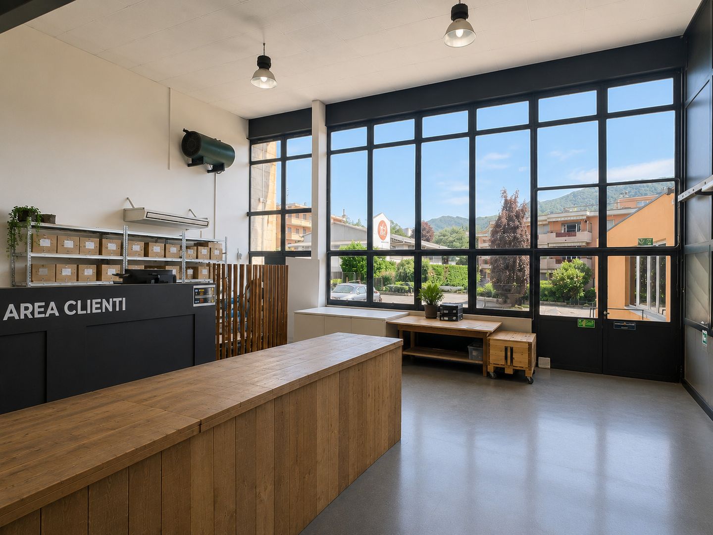 276m² office