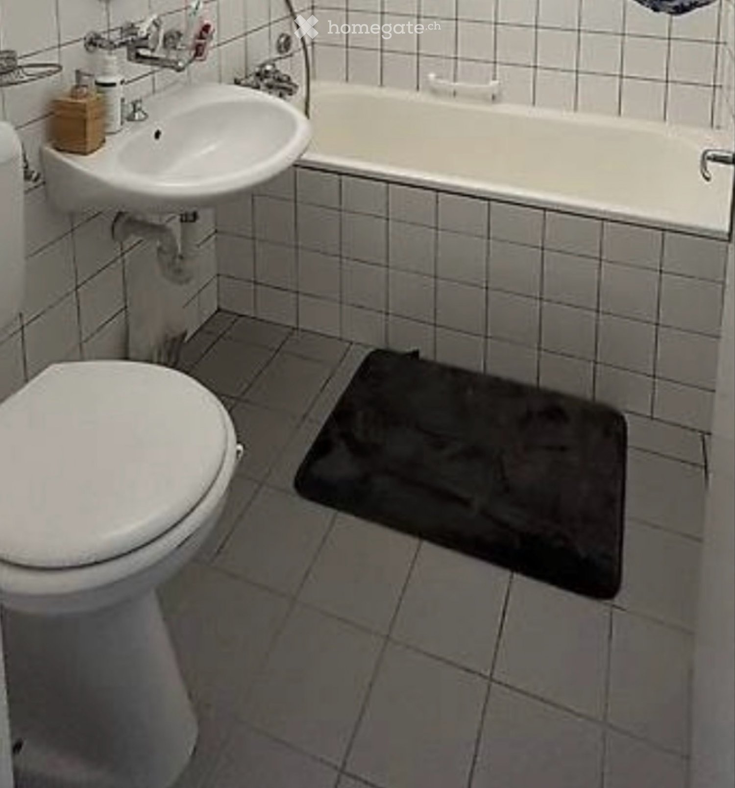 1 room single room, foto 2 di 2