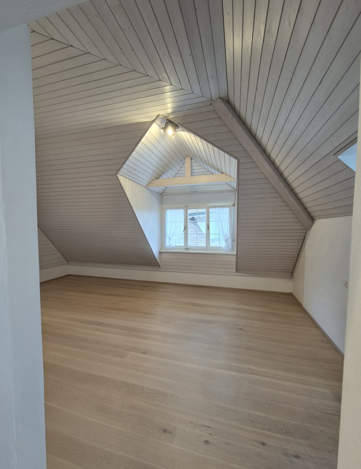 Appartamento di 2 ½ locali, foto 1 di 10