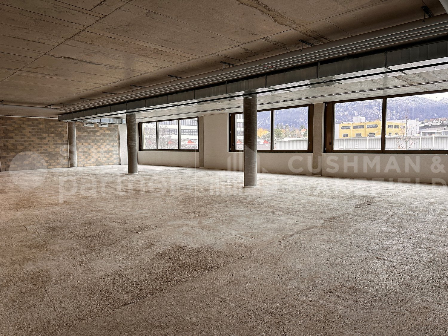 700m² commerciale