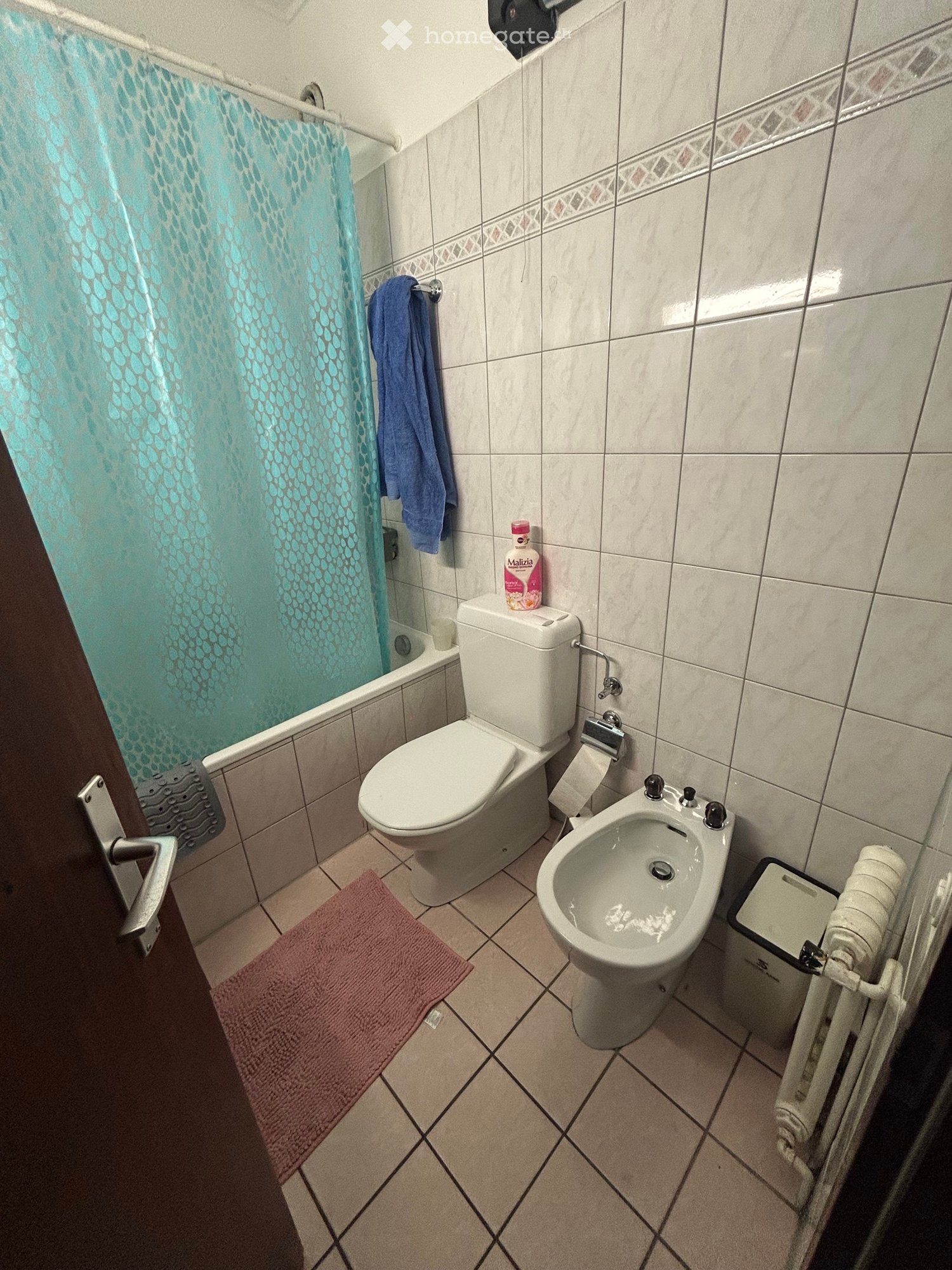 5 rooms apartment