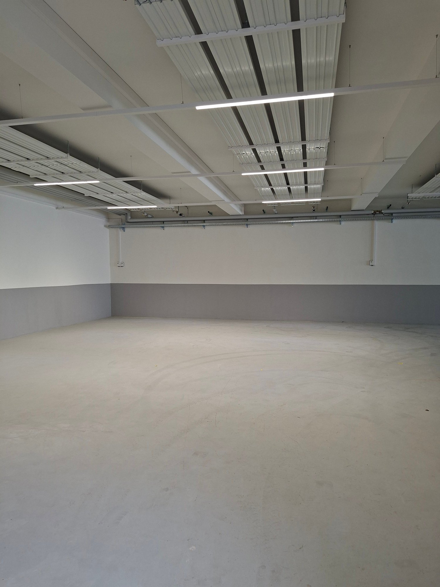 95m² oggetto industriale