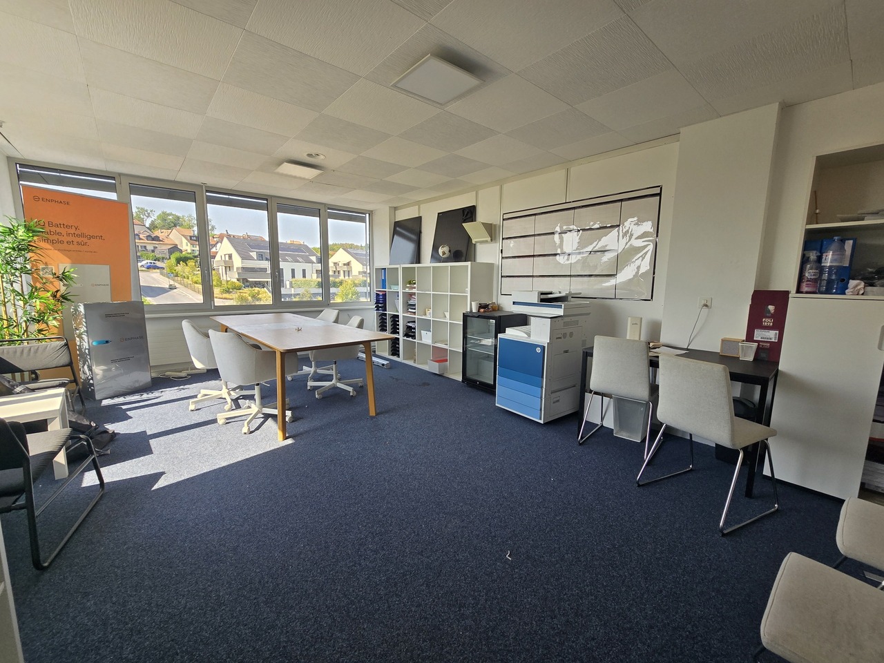 92m² office