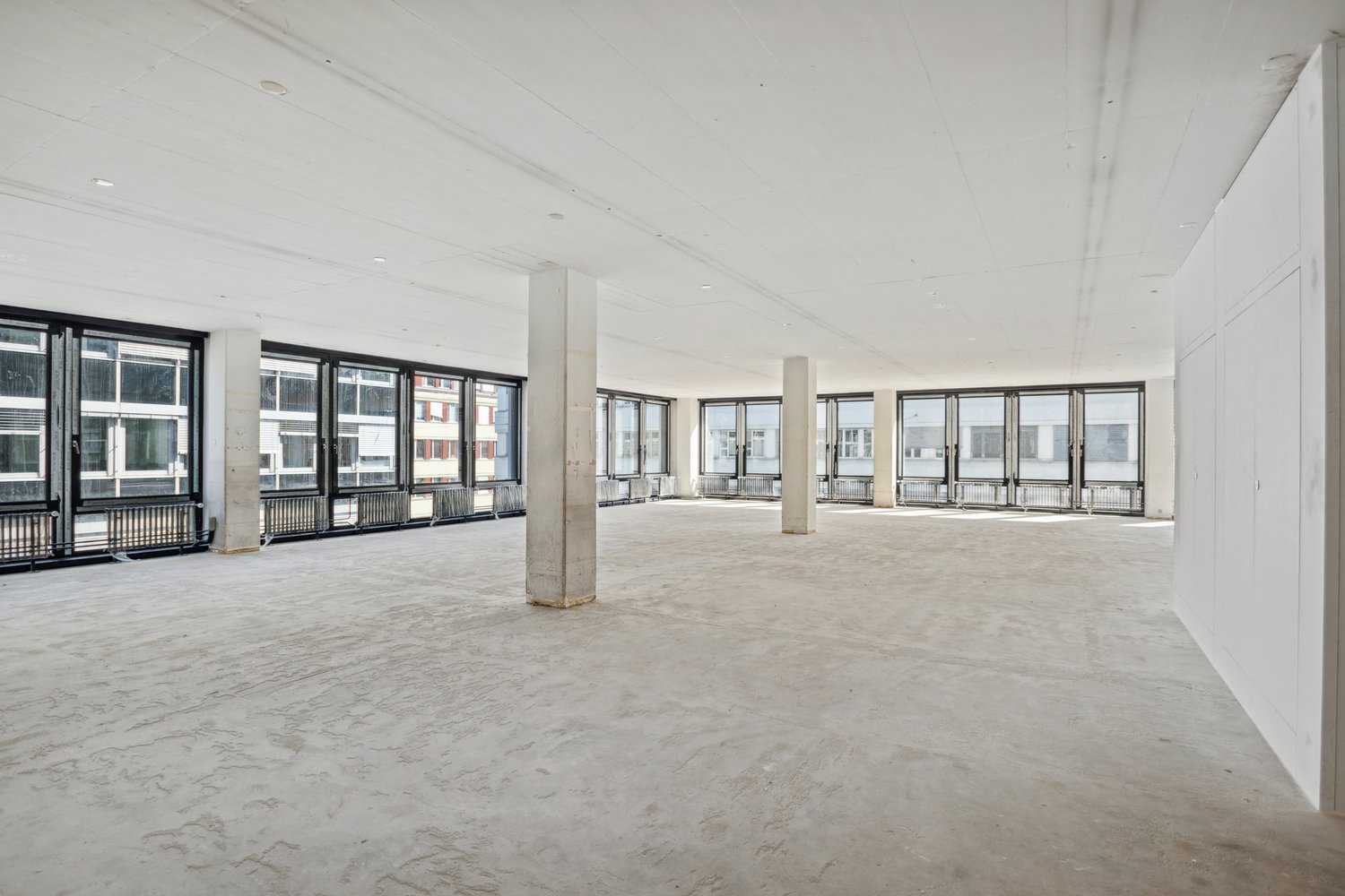 880m² ufficio