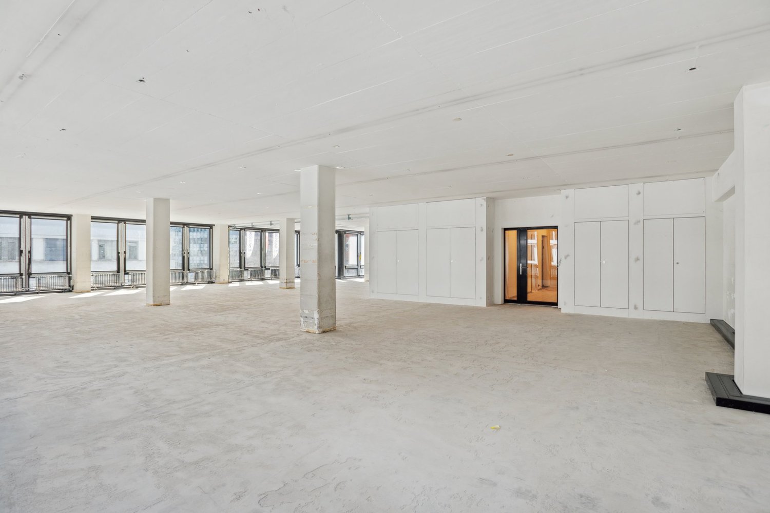 880m² ufficio
