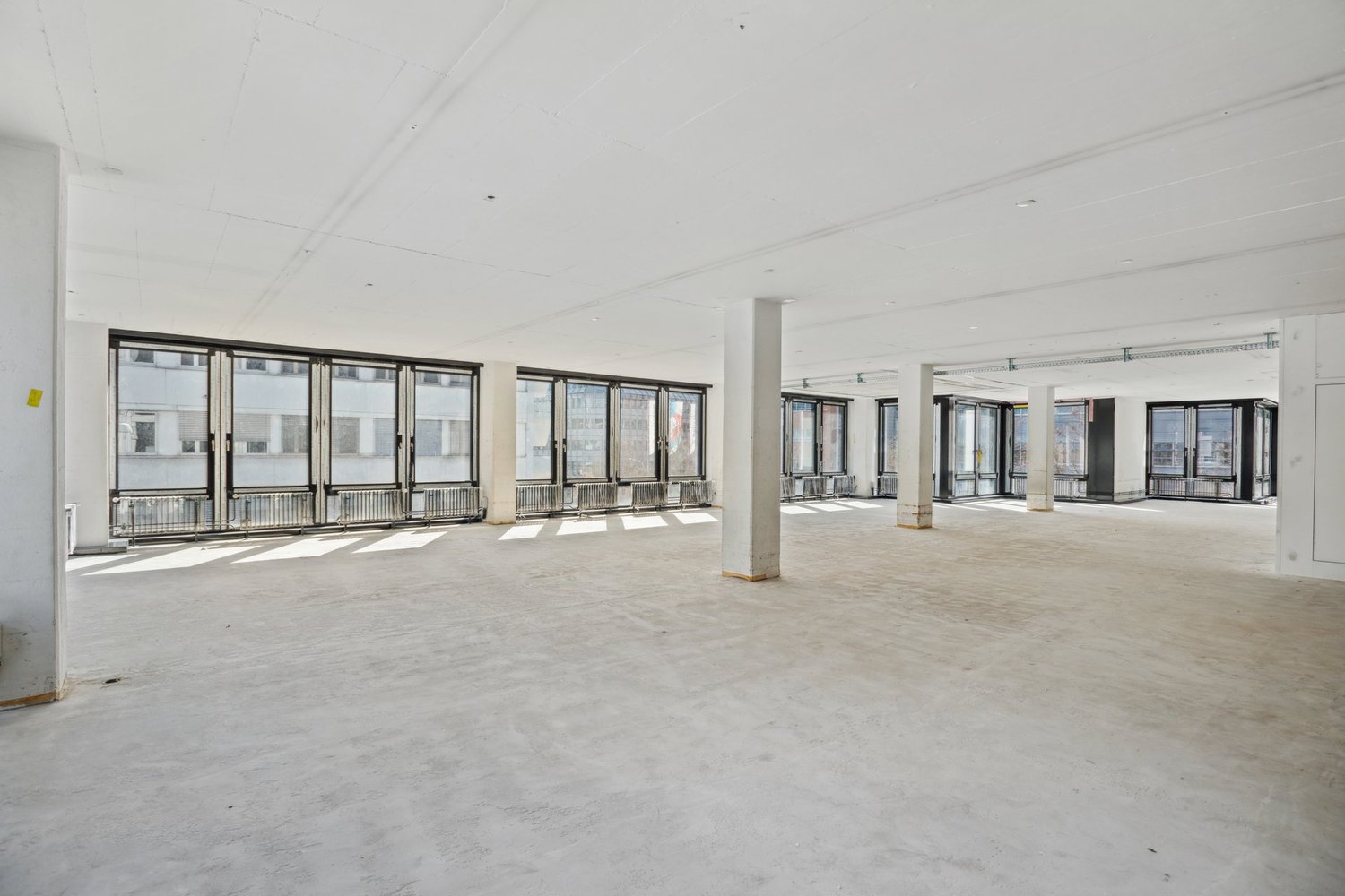 880m² ufficio