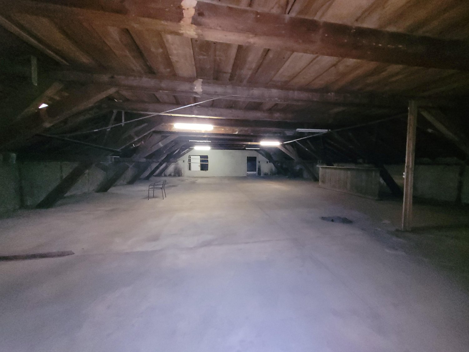 964m² di deposito