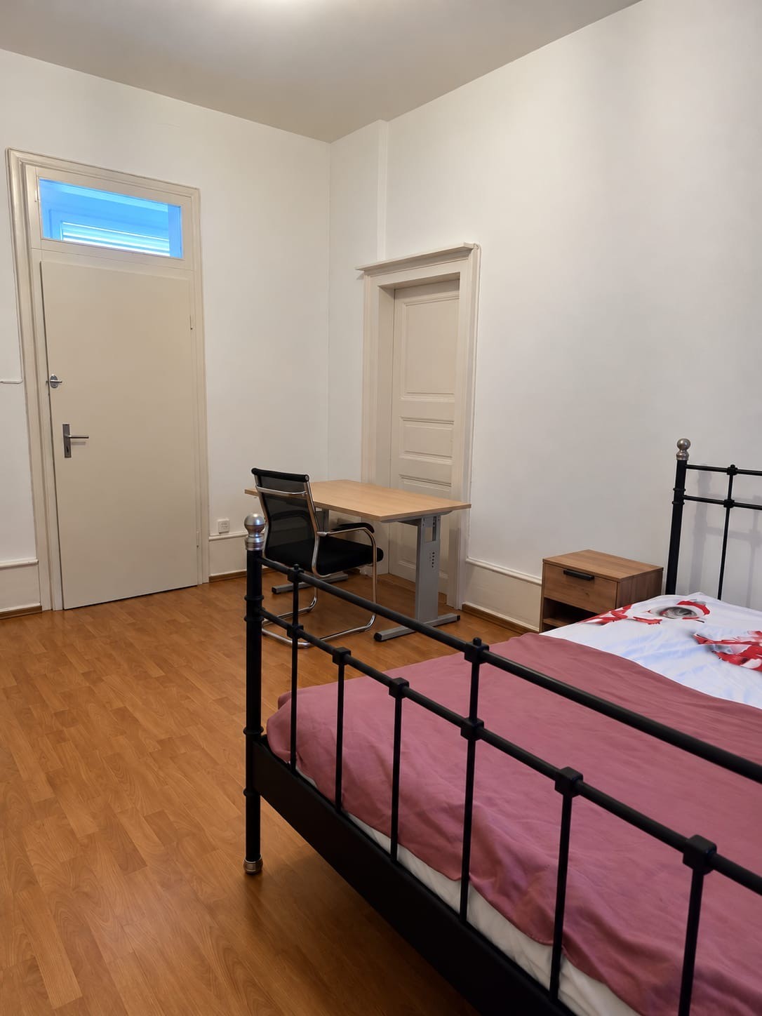 Stanza in un appartamento condiviso, foto 1 di 5
