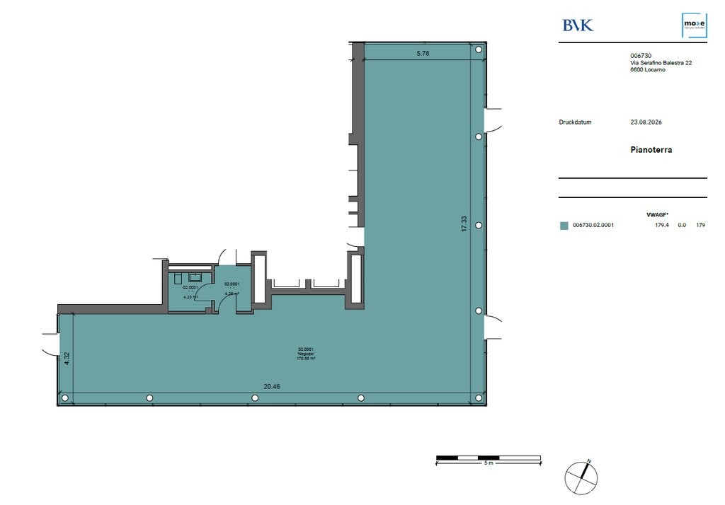 179m² shop