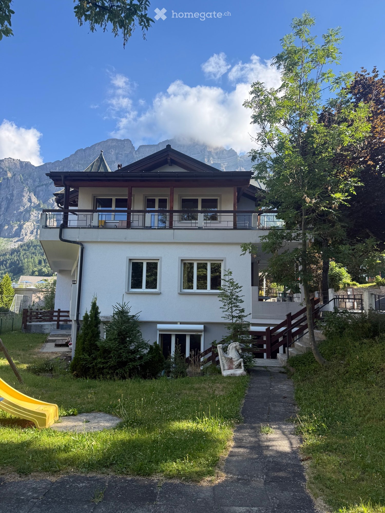 Appartamento di 4 locali","description":"Leukerbad, Appartement, 4,5 pces, calme, terrasse plein pied, garage souterrain1650 +150.-, disponibilité à convenir."} ➔ {