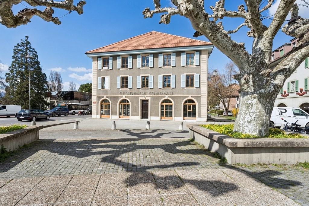 106m² negozio
