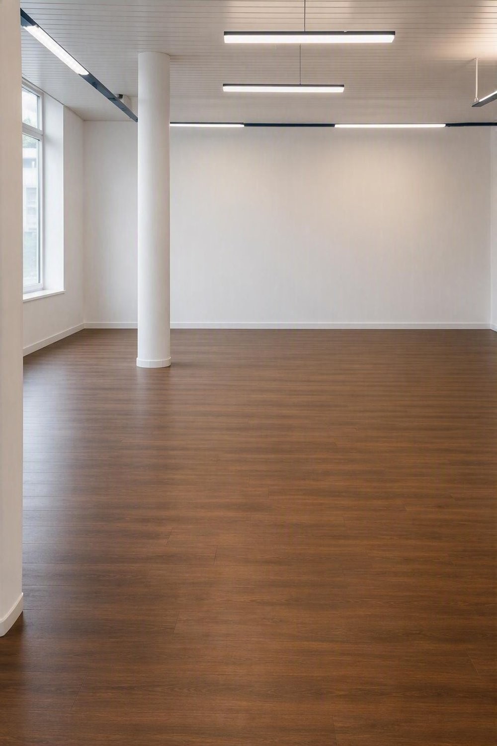 206m² shop