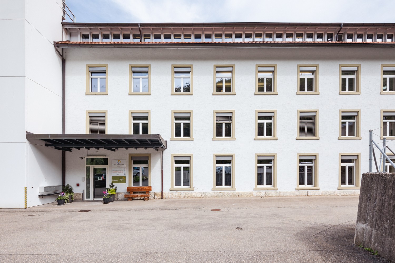 35m² commercial