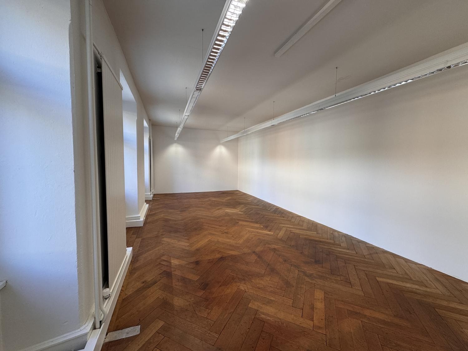 35m² commercial