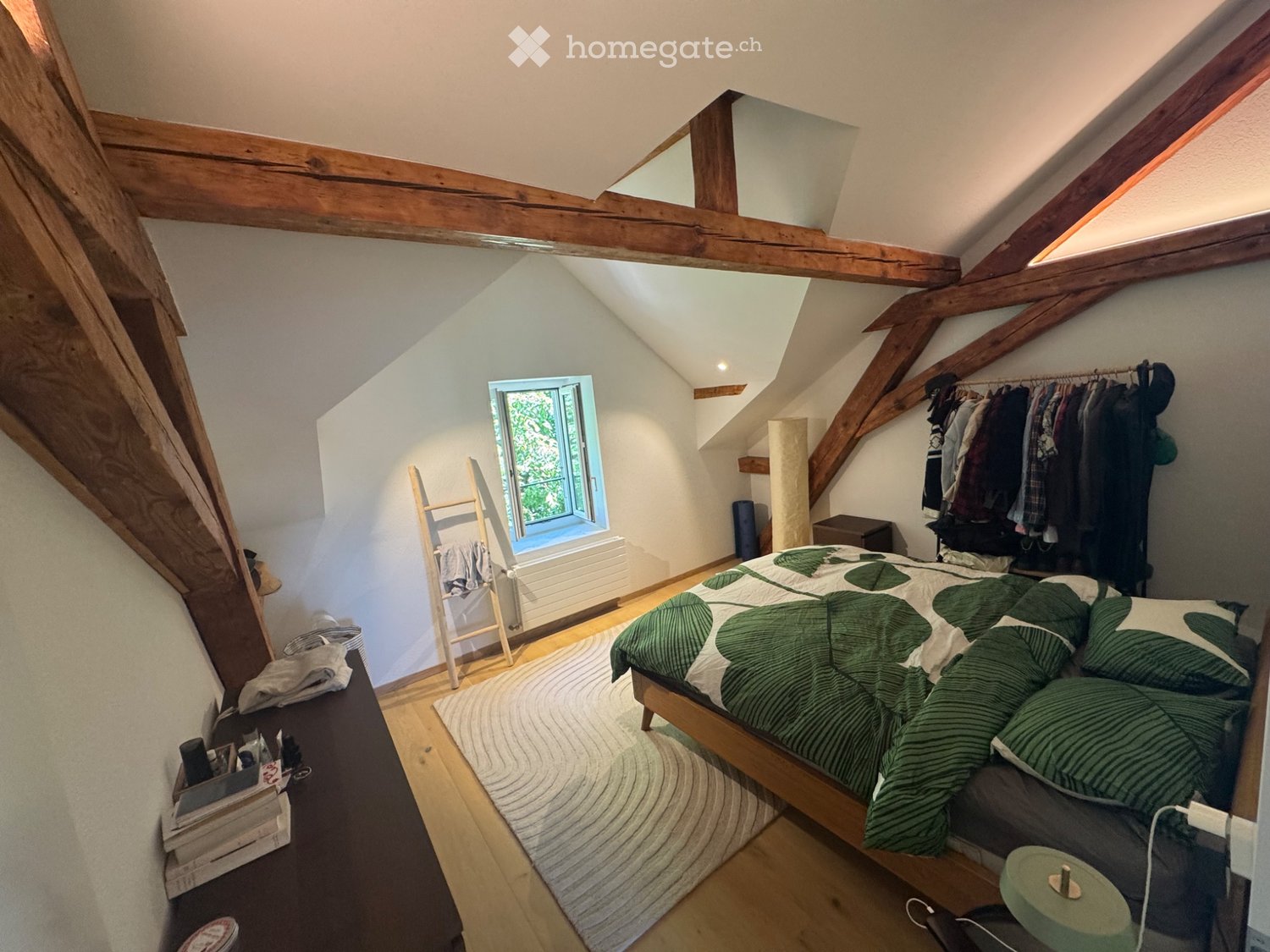 5 rooms apartment