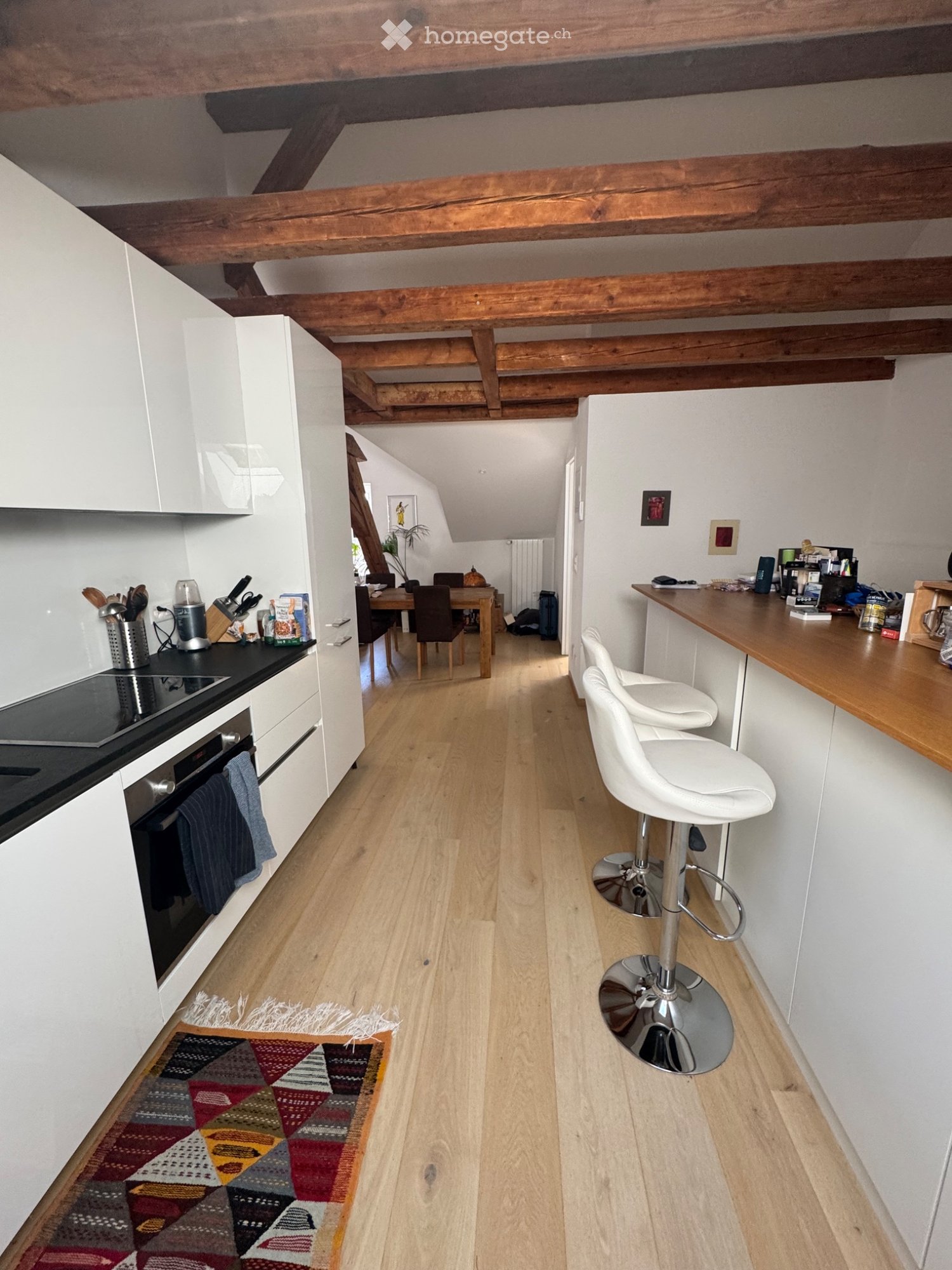 5 rooms apartment