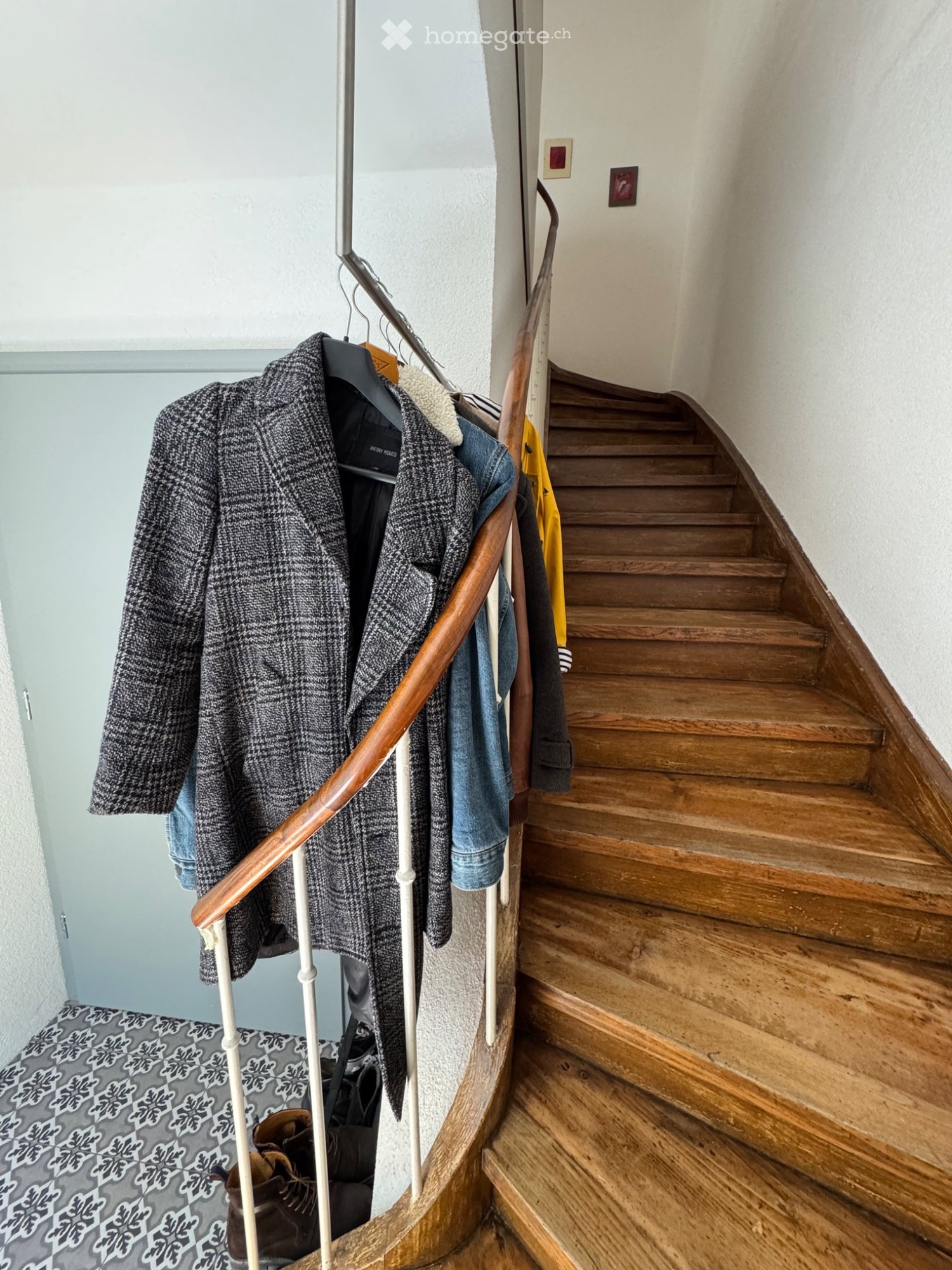 5 rooms apartment