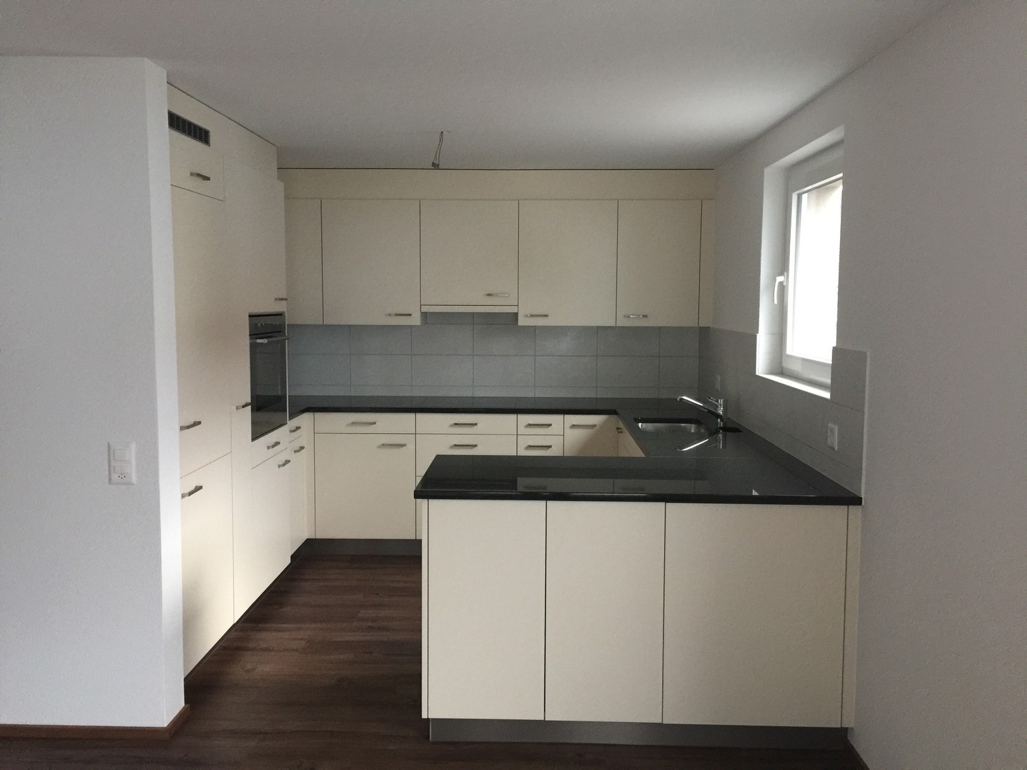 Appartamento di 2 ½ locali, foto 1 di 4