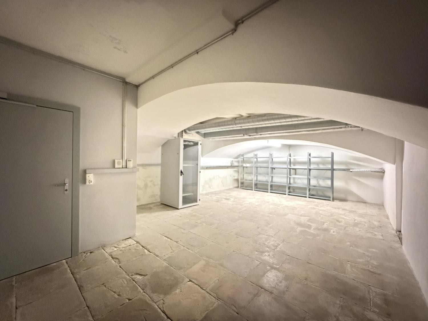 49m² locale hobby