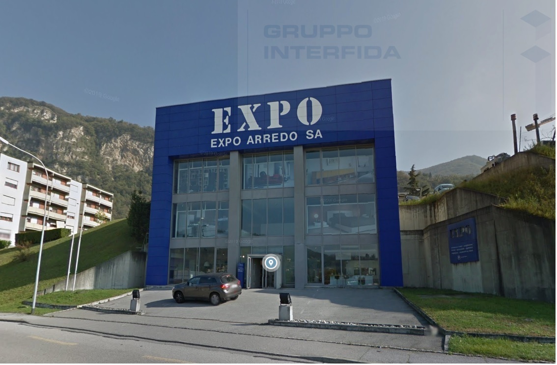 280m² commercial