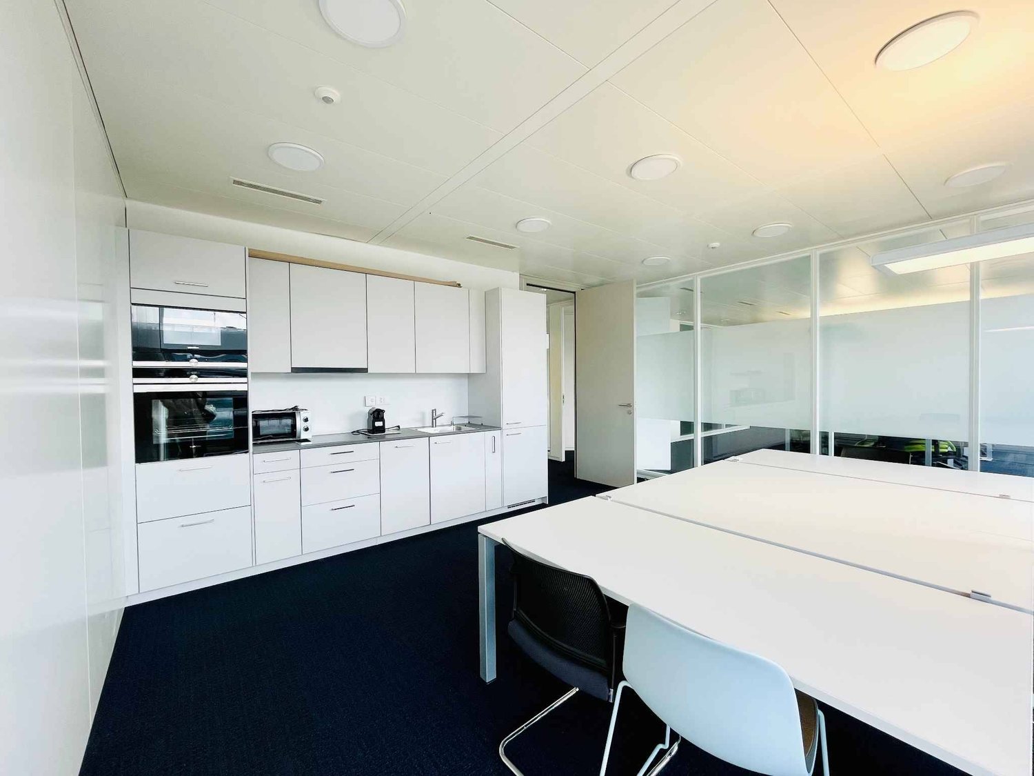 506m² ufficio, foto 3 di 7