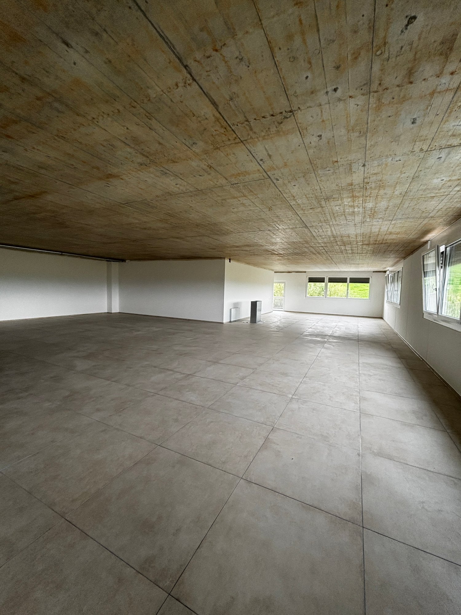 277m² commerciale