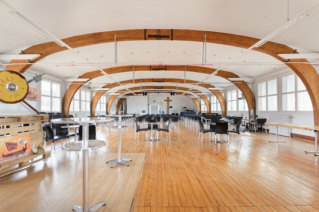 378m² commerciale