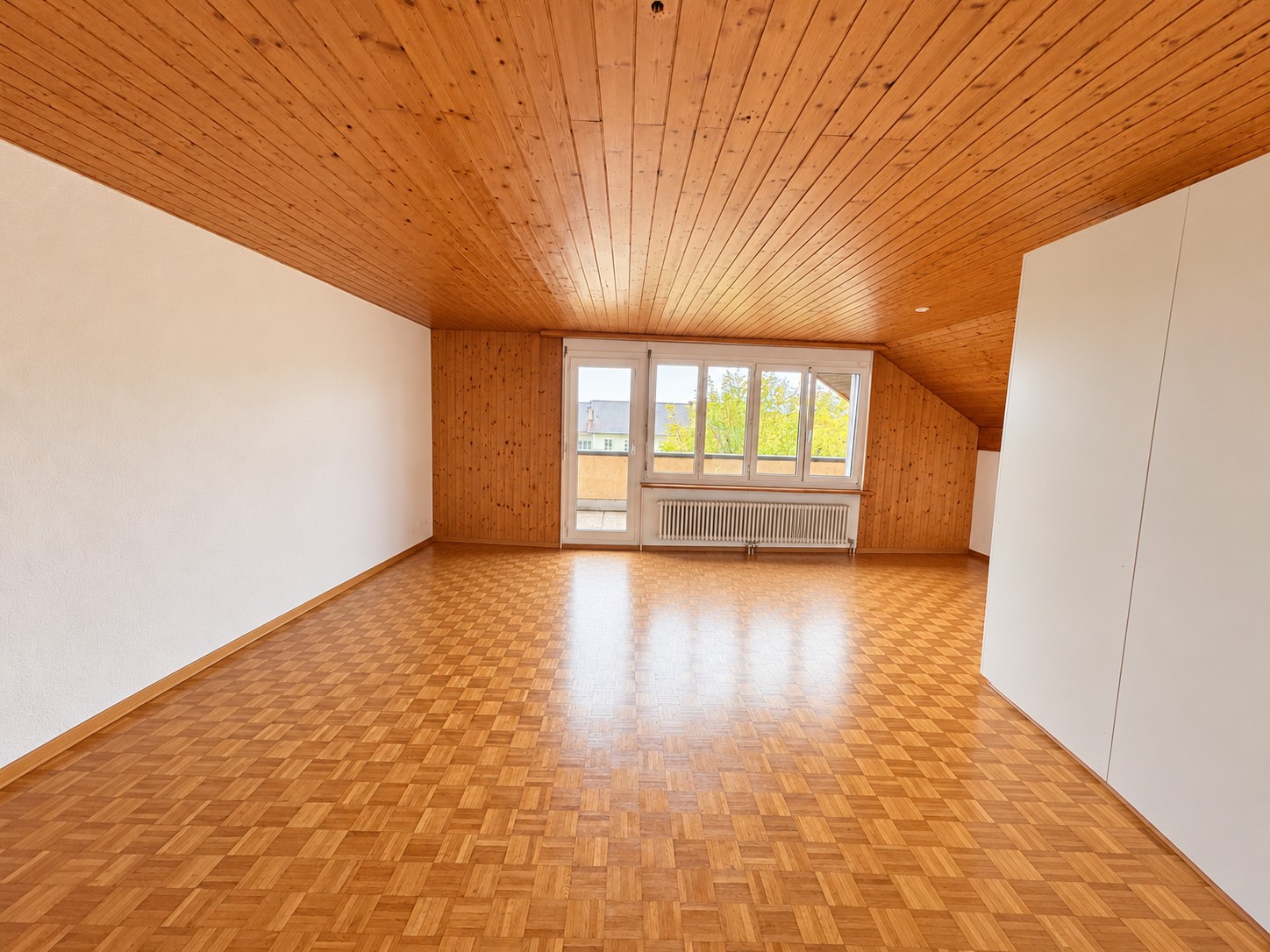 Appartamento mansardato di 3 ½ locali, foto 3 di 10