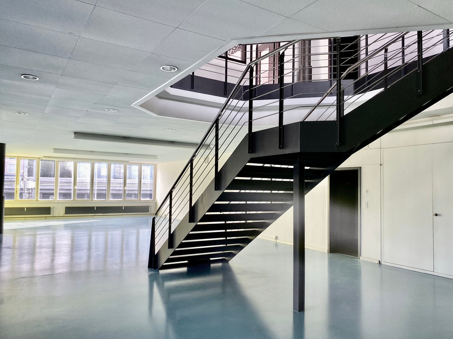 1532m² office, foto 4 di 8