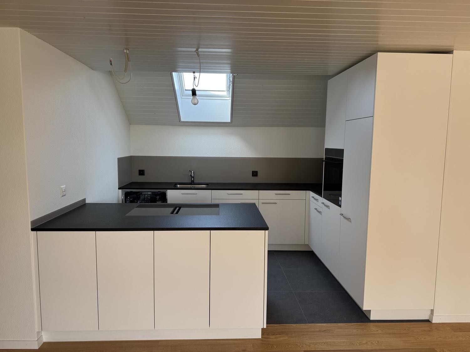 Appartamento di 2 ½ locali, foto 1 di 8