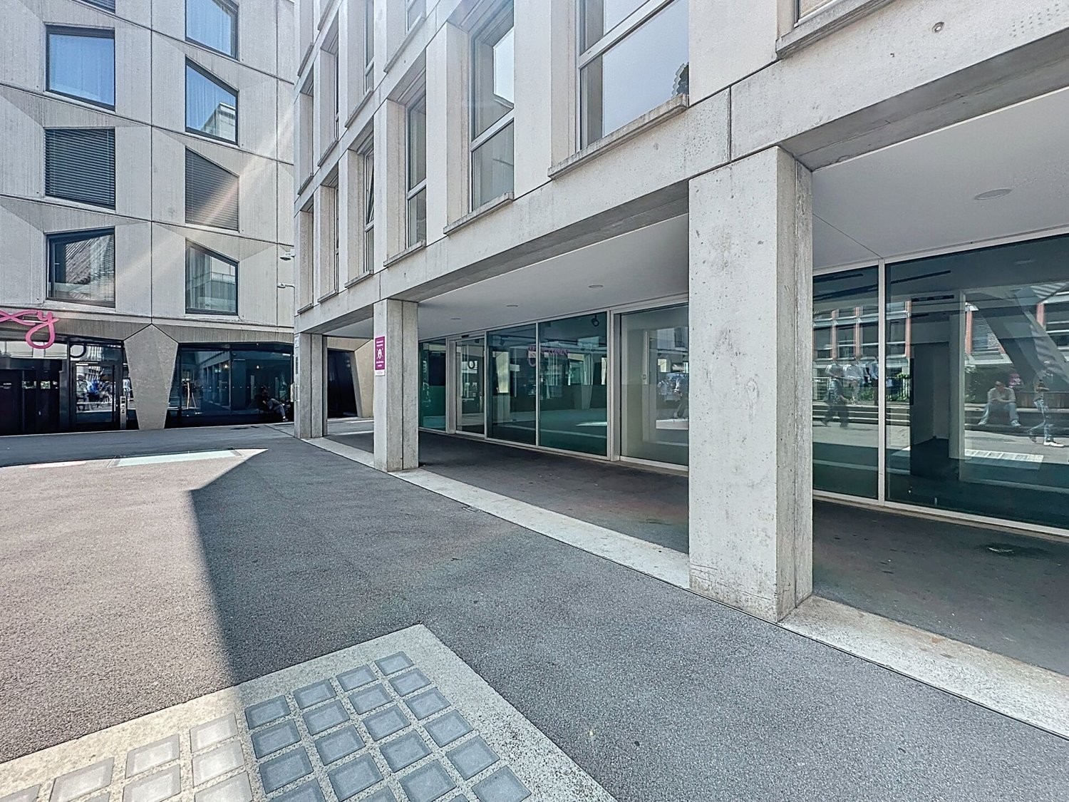 negozio di 380m², foto 7 di 9