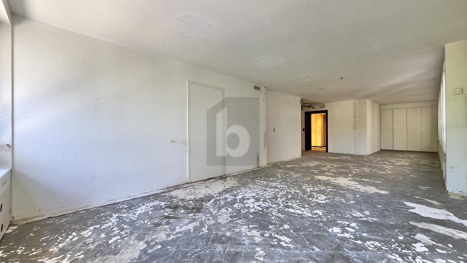 negozio di 80m²