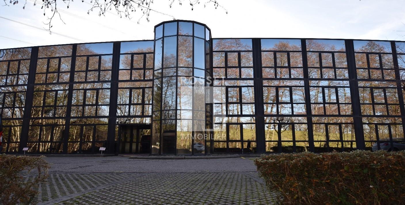 134m² office