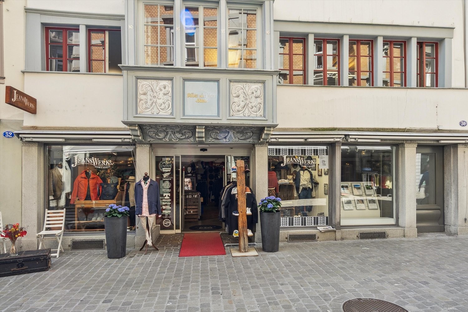 negozio di 130m²