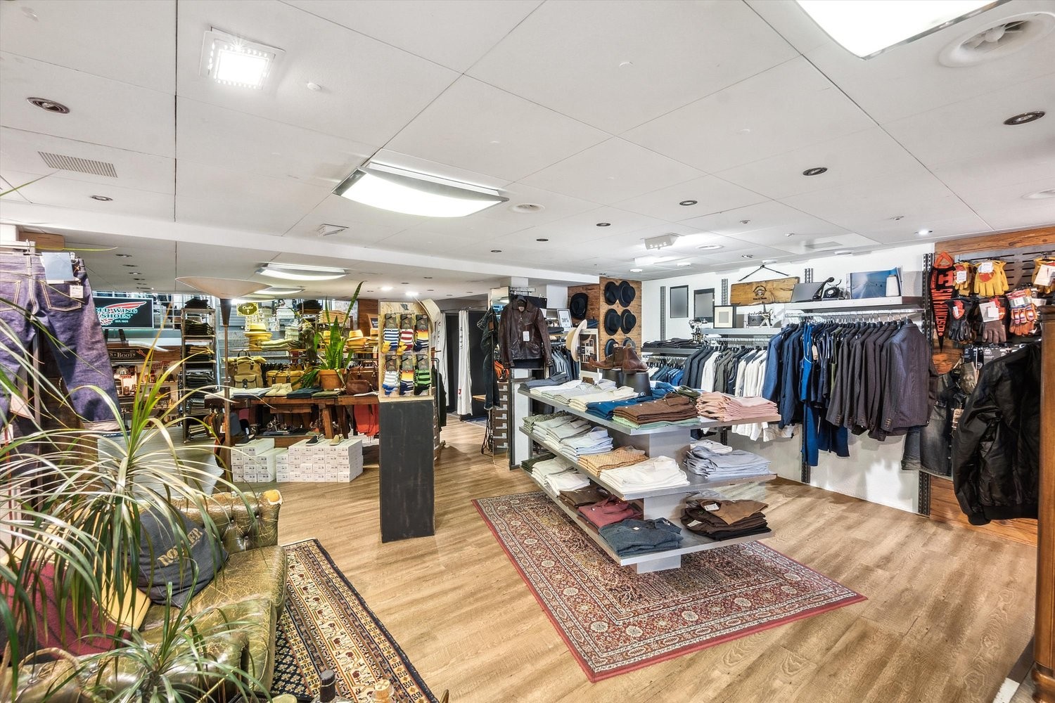 negozio di 130m²
