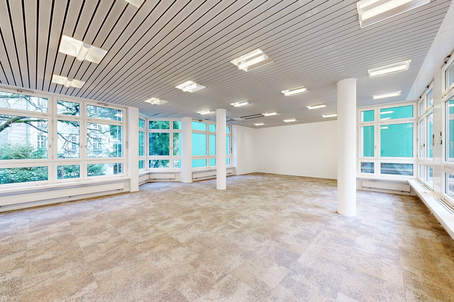 160m² office