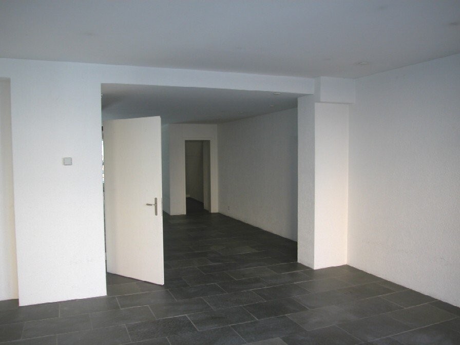 133m² negozio