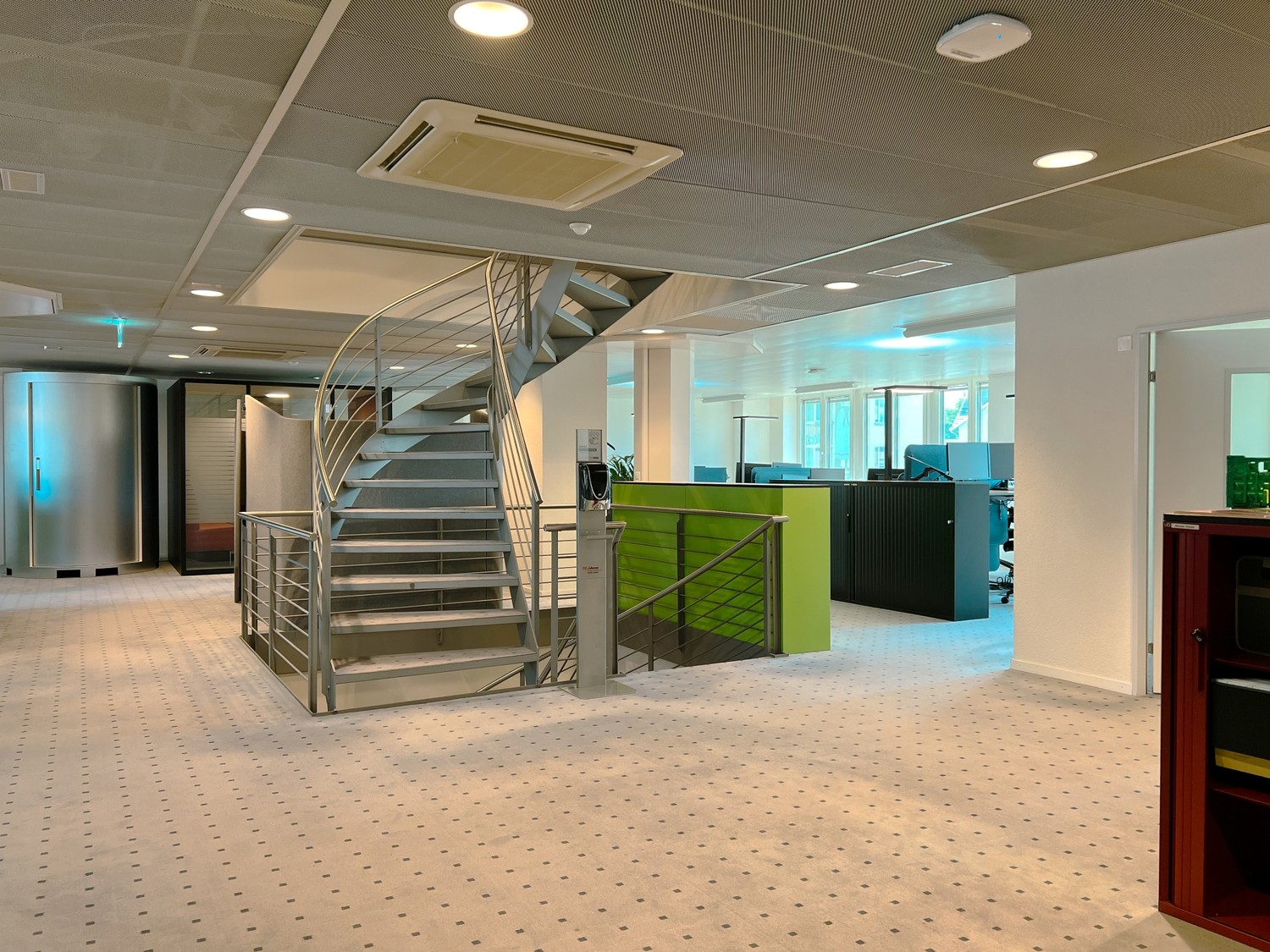 1817m² office, foto 7 di 10