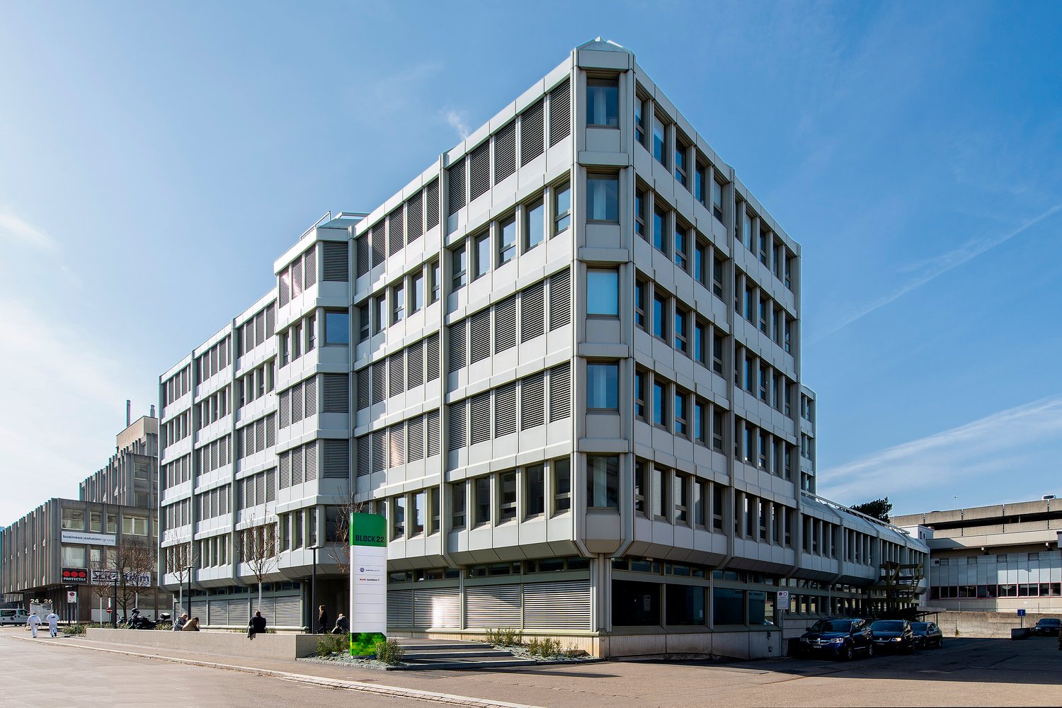 350m² ufficio, foto 1 di 6